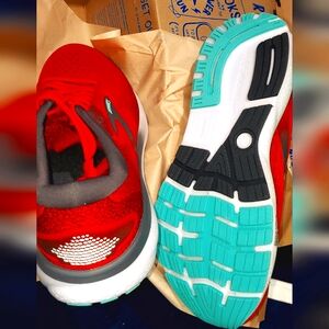 Brooks "Ghost 16" Men's size 10 (Fiery Red/ Ebony/ Cockatoo)